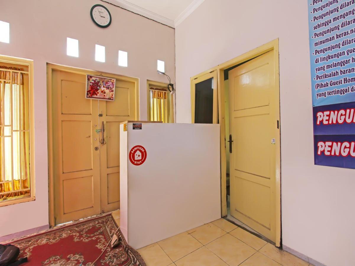 Oyo 3060 Al Fatih Guest House Syariah Тегал Екстериор снимка